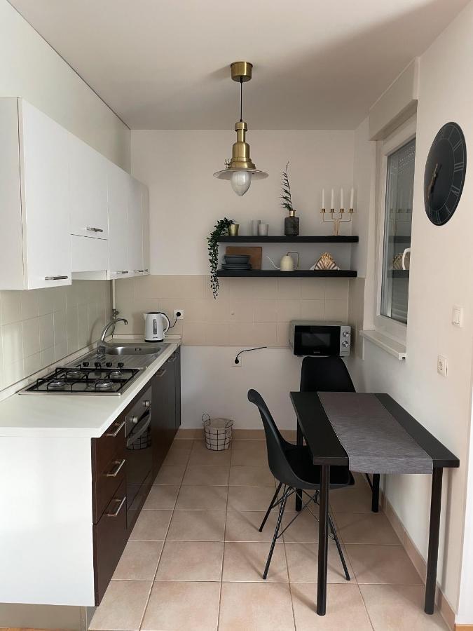 Apartman Welcome To Tresnjevka ซาเกร็บ ภายนอก รูปภาพ